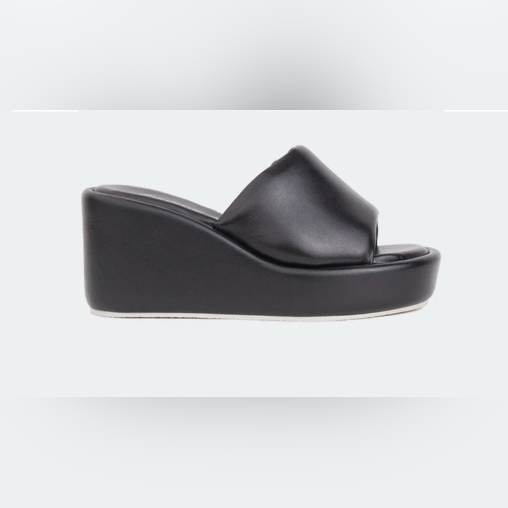 L'Intervalle wedge slide
